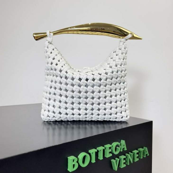 Picture of Bottega Veneta Handbags _SKUfw184061030fw